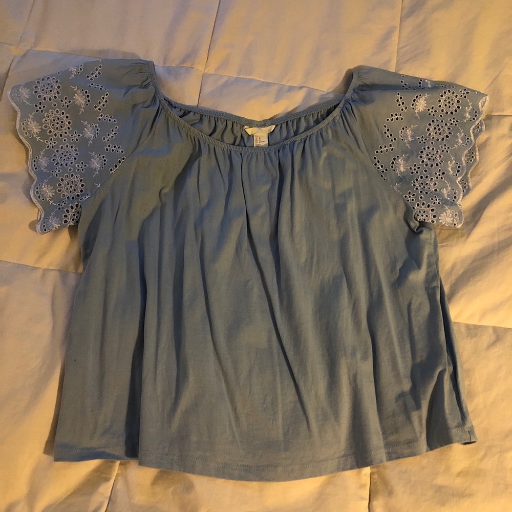 Short sleeve blouse with eyelet sleeves